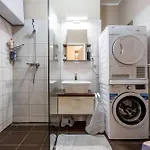 Apartamento Roomback - 2br With Ac Near Deak Ter Budapeste