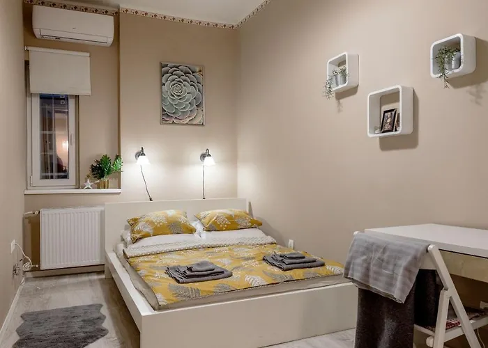 Lägenhet Roomback - 2br With Ac Near Deak Ter *