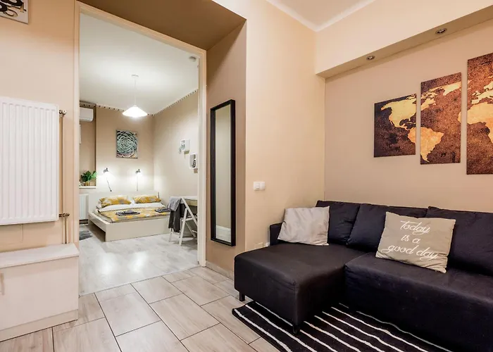 Roomback - 2br With Ac Near Deak Ter *