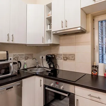 Roomback - 2br With Ac Near Deak Ter * Budapešť