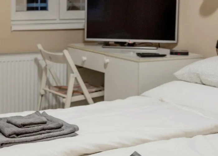Roomback - 2br With Ac Near Deak Ter * Budapest