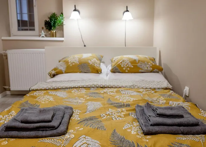 Apartment Roomback - 2br With Ac Near Deak Ter Budapest